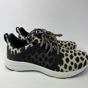 Avia Women’s Sneakers Size 8.5 – Black White Animal Print Memory Foam Shoes